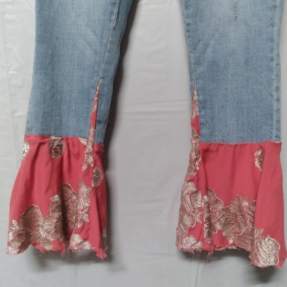 Anthropologie Pilcro Flare Denim Jeans Size 28 - Picture 4 of 14